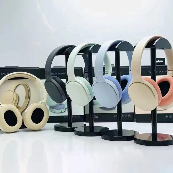 Over-ear foldable Bluetooth headset with intelligent noise cancellation - Image 15